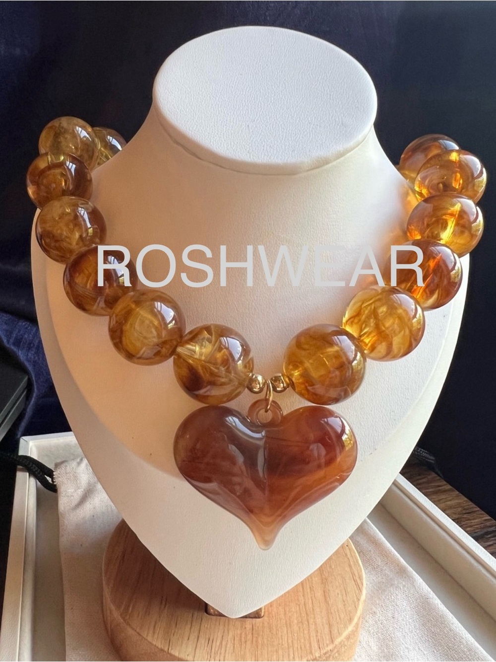Mayamar Amber Resin Bead Heart Necklace NWOT - Picture 3 of 8
